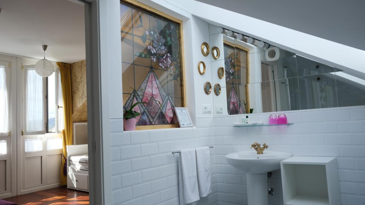 Hotel La Casa De Las Camelias Бусто Экстерьер фото
