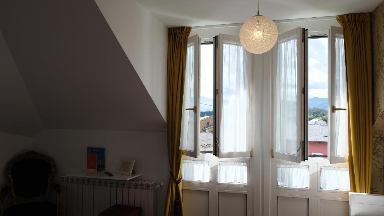 Hotel La Casa De Las Camelias Бусто Экстерьер фото