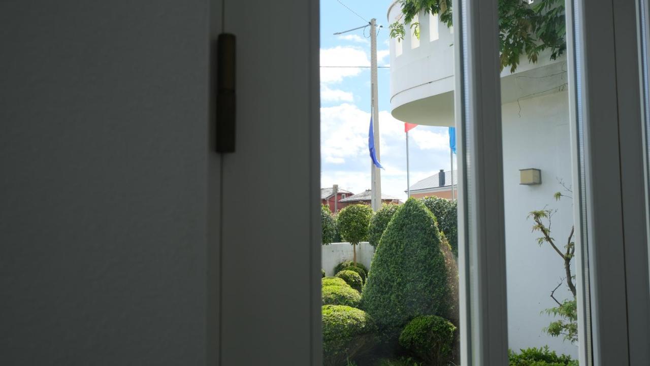 Hotel La Casa De Las Camelias Бусто Экстерьер фото